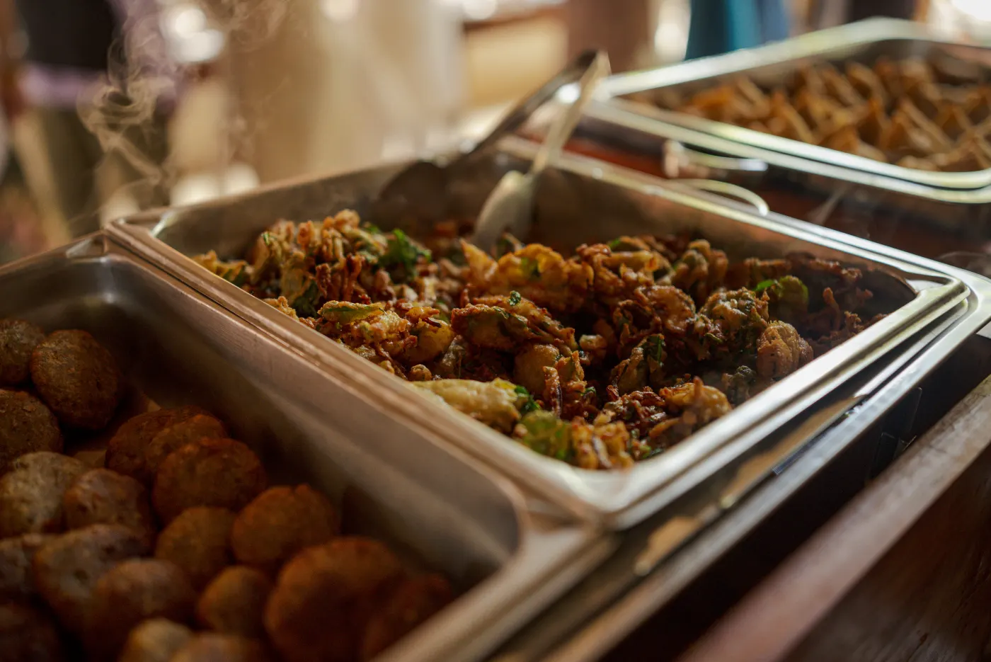 Fresh pakoras at the Chaat station